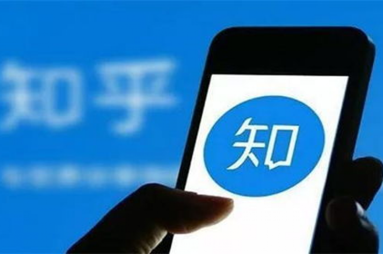 拥有超过一万粉丝的快手账号可以通过多种方式赚钱，比如直播带货、接受品牌赞助或参与平台的广告分成计划。