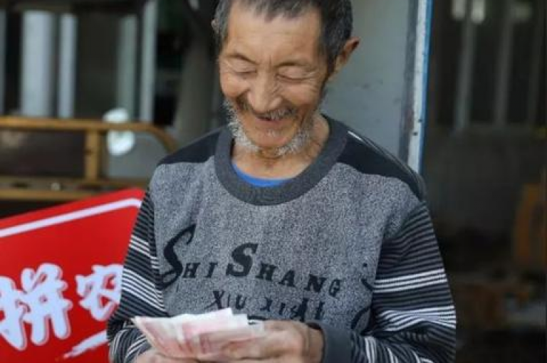 拼多多互助群最新微信号是多少多多助力软件？