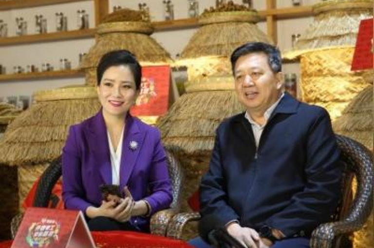 拼多多助力流程图详细展示了用户如何通过分享和邀请好友来获得优惠的步骤。