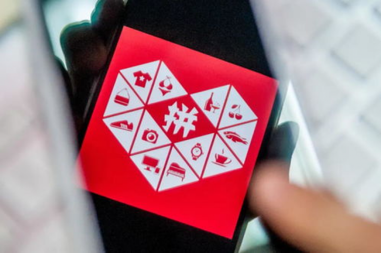 拼多多助力群二维码，携手共创2025年的新纪元。