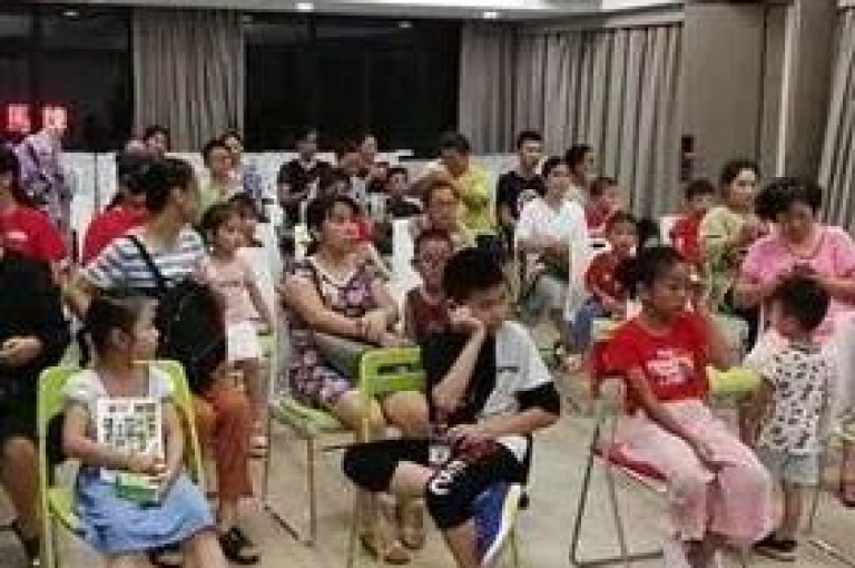 KS自助下单平台提供便捷的在线服务，满足用户的即时需求。