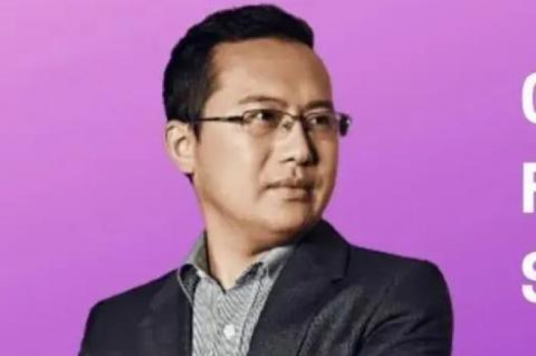 拼多多助力大富翁活动是多多帮助力平台推出的一项互动游戏，旨在通过用户之间的互助来增加游戏的趣味性和参与度。