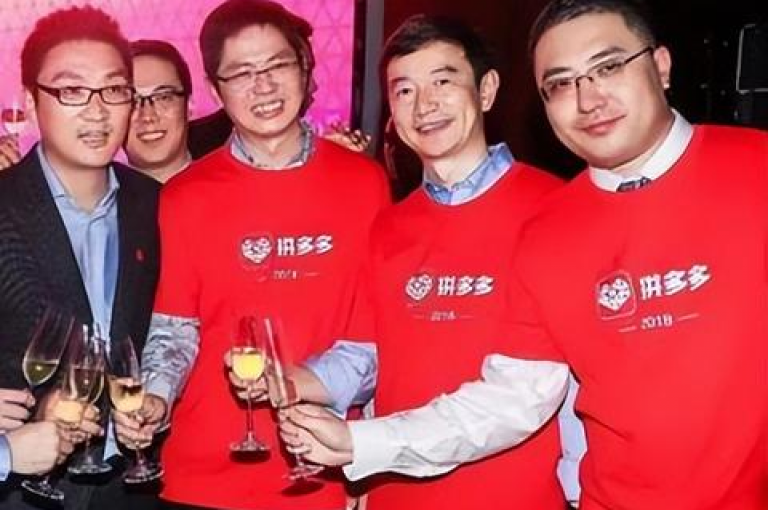 拼多多自助下单是指用户在拼多多平台上，无需通过人工客服或中介，自行完成商品选择、支付等购物流程的操作方式。