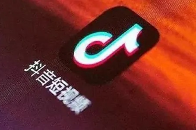 抖音平台提供全天候的免费自助服务，确保用户随时都能获得支持。